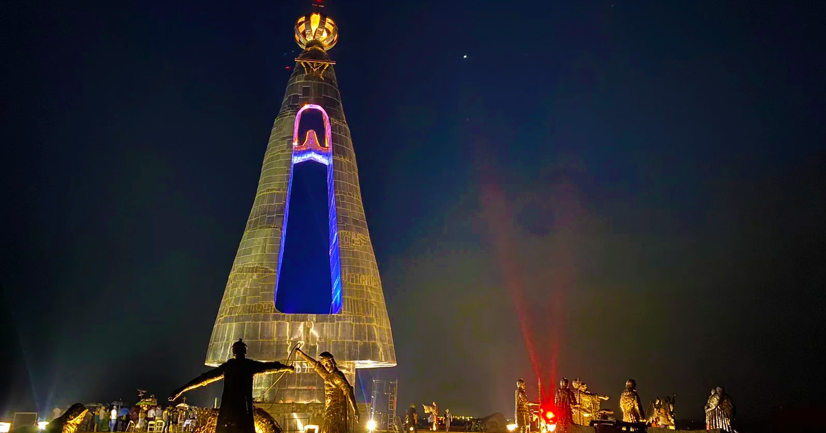 Padroeira Do Brasil Ganha Est Tua Maior Que A Do Cristo Redentor Viaglins